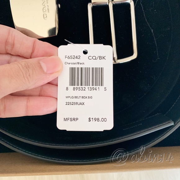 NWT Coach Signature Black Cut-to-Size Reversible Belt in a Gift Box - Picture 4 of 9